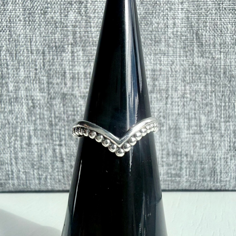 Chevron Sterling Silver Women's Ring Boho First Knuckle Size 4